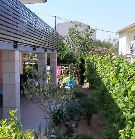 Sparadici Apartment