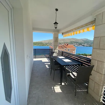 Sparadici Apartment