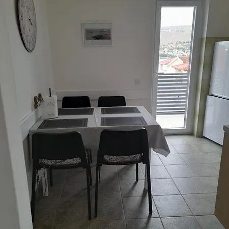 Sparadici Apartment Grebastica