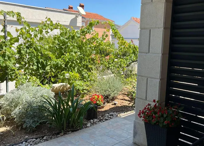 Apartment Sparadici Grebastica